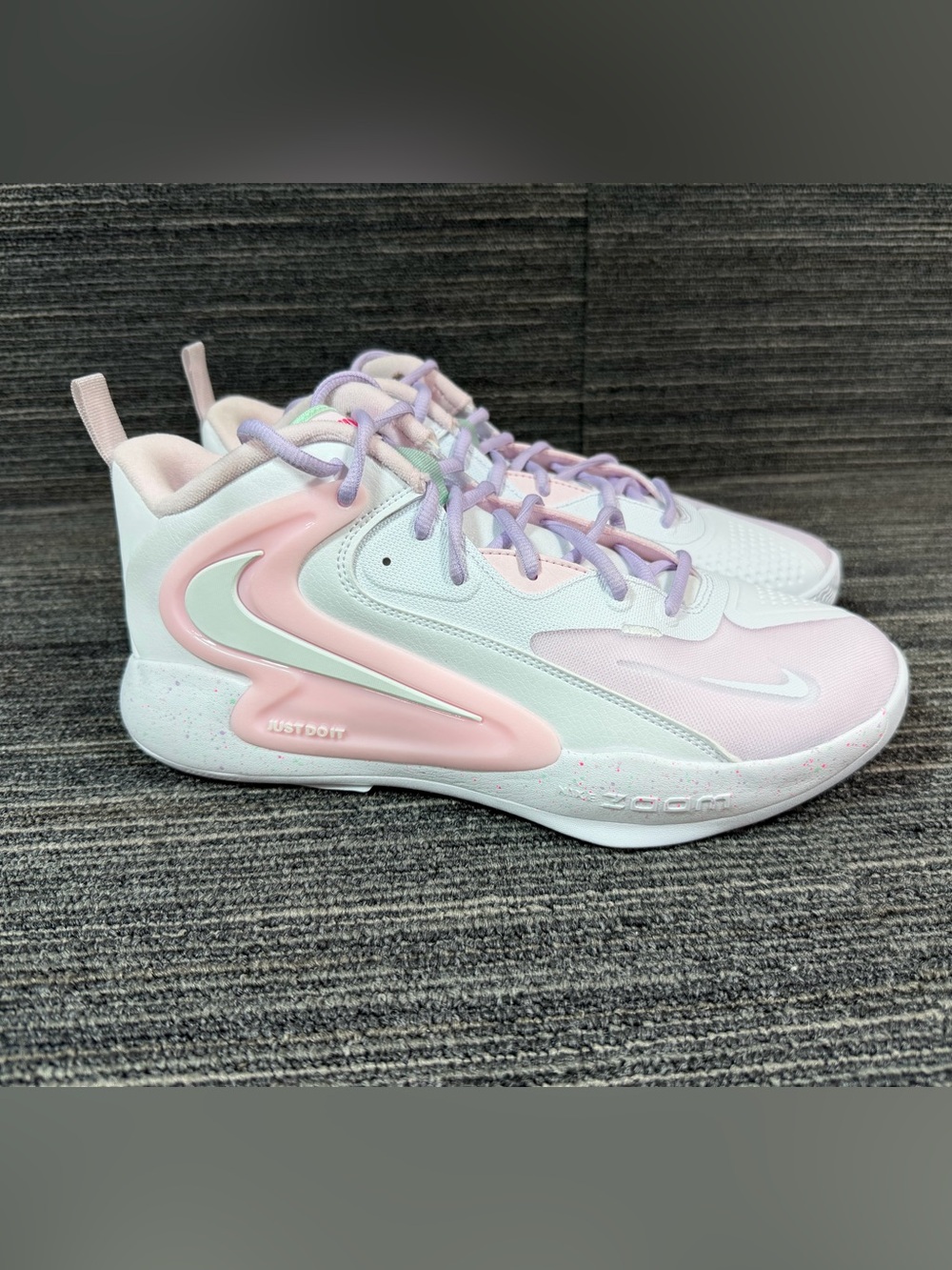 Nike Hyperset 2 SE White/Arctic Pink/Hyper Pink Mens 10 Women’s 11.5 New NWOBT